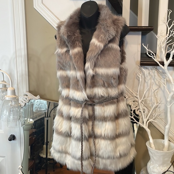 IFYKYK Forever 21 Does Amazing Faux Fur. SOFT, STRIPED & Stunning!!! - Picture 14 of 14